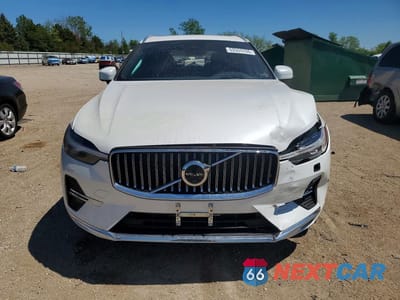 Piąte zdjęcie samochodu w środku: 2022 VOLVO XC60 T8 RECHARGE INSCRIPTION EXPRES VIN:YV4BR0DK3N1921475 - miniatura