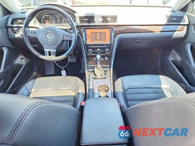 Zdjęcie 8 z 12 samochodu: 2014 VOLKSWAGEN PASSAT SEL VIN:1VWCN7A33EC046831 - miniatura