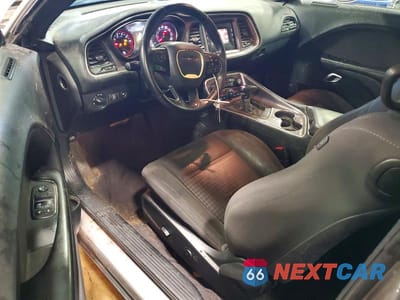 Zdjęcie 8 z 12 samochodu: 2017 DODGE CHALLENGER SXT VIN:2C3CDZAG6HH659097 - miniatura