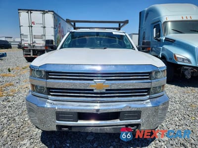 Piąte zdjęcie samochodu w środku: 2017 CHEVROLET SILVERADO C3500 VIN:1GB3CYCG6HZ313965 - miniatura