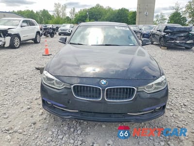 Piąte zdjęcie samochodu w środku: 2017 BMW 330 XI VIN:WBA8D9G30HNU63957 - miniatura