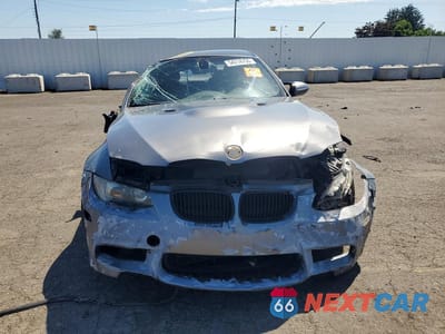 Piąte zdjęcie samochodu w środku: 2011 BMW M3 VIN:WBSKG9C56BE645279 - miniatura