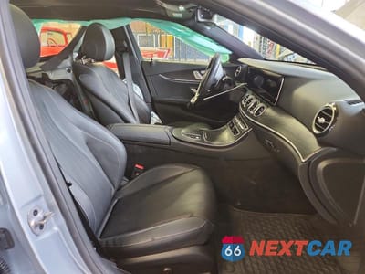 Zdjęcie 7 z 12 samochodu: 2023 MERCEDES-BENZ E 450 4MATIC VIN:W1KZF5KB5PB158775 - miniatura
