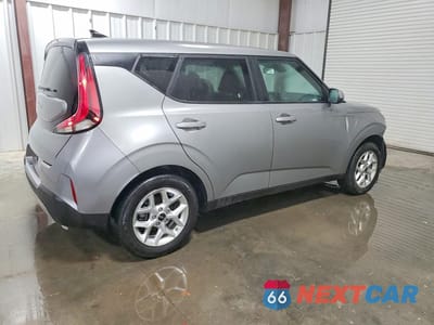 Trzecie zdjęcie samochodu z tyłu: 2025 KIA SOUL LX VIN:KNDJ23AUXS7942259 - miniatura