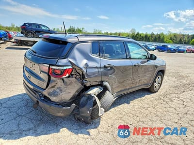 Trzecie zdjęcie samochodu z tyłu: 2017 JEEP COMPASS SPORT VIN:3C4NJCAB7HT658191 - miniatura