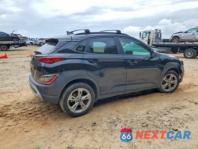 Trzecie zdjęcie samochodu z tyłu: 2022 HYUNDAI KONA SEL VIN:KM8K32AB1NU913714 - miniatura
