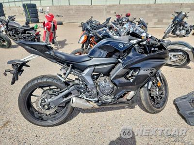 2025 YAMAHA YZFR7 JYARM38E1SA020442 - główne zdjęcie licytacji z USA - miniatura