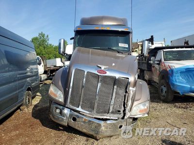 Zdjęcie 9 z 10 samochodu: 2017 SEMITRUCK PETERBILT VIN:1NPBGGGG80D455616 - miniatura