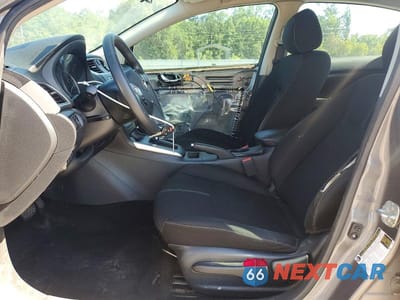 Zdjęcie 7 z 13 samochodu: 2018 NISSAN SENTRA S VIN:3N1AB7AP3JY317834 - miniatura