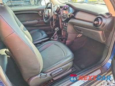 Zdjęcie 8 z 12 samochodu: 2016 MINI COOPER VIN:WMWXP5C53G3B14646 - miniatura