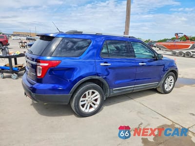 Trzecie zdjęcie samochodu z tyłu: 2015 FORD EXPLORER XLT VIN:1FM5K7D88FGB71518 - miniatura