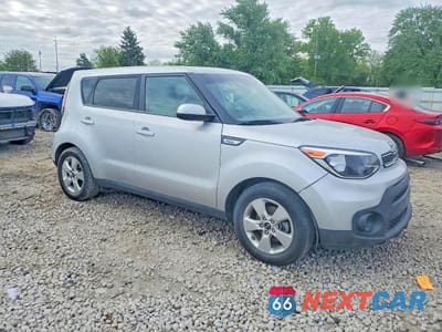 Czwarte zdjęcie samochodu z boku: 2019 KIA SOUL BASE VIN:KNDJN2A25K7023642 - miniatura