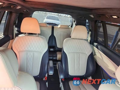 Zdjęcie 10 z 13 samochodu: 2019 BMW X7 XDRIVE50I VIN:5UXCX4C53KLS37881 - miniatura