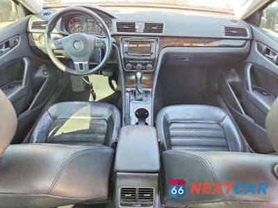 Zdjęcie 8 z 12 samochodu: 2014 VOLKSWAGEN PASSAT SEL VIN:1VWCN7A38EC010178 - miniatura