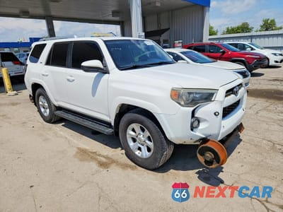 Czwarte zdjęcie samochodu z boku: 2014 TOYOTA 4RUNNER SR5 VIN:JTEBU5JR5E5161912 - miniatura
