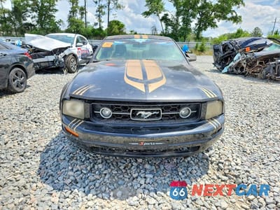 Piąte zdjęcie samochodu w środku: 2007 FORD MUSTANG VIN:1ZVFT80N775203750 - miniatura