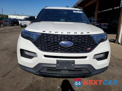 Piąte zdjęcie samochodu w środku: 2022 FORD EXPLORER ST VIN:1FM5K8GC8NGB53427 - miniatura
