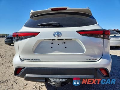 Zdjęcie 6 z 13 samochodu: 2021 TOYOTA HIGHLANDER XLE VIN:5TDHZRBH5MS551589 - miniatura