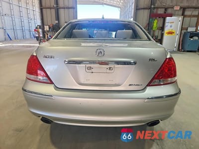 Zdjęcie 6 z 12 samochodu: 2006 ACURA RL VIN:JH4KB16586C010342 - miniatura
