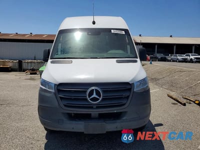 Piąte zdjęcie samochodu w środku: 2023 MERCEDES BENZ SPRINTER 2500 DELIVERY VAN VIN:W1Y4NDHY8PT125689 - miniatura