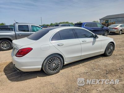 Trzecie zdjęcie samochodu z tyłu: 2015 MERCEDES-BENZ C 300 4MATIC VIN:55SWF4KB9FU009237 - miniatura