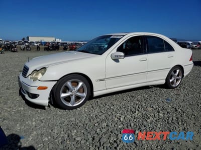 2005 MERCEDES-BENZ C 230K SPORT SEDAN WDBRF40JX5F686301 - główne zdjęcie licytacji z USA - miniatura