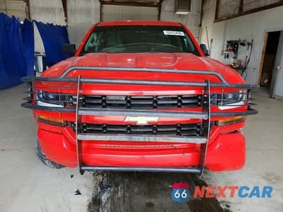 Piąte zdjęcie samochodu w środku: 2017 CHEVROLET SILVERADO K1500 CUSTOM VIN:1GCVKPEC5HZ120461 - miniatura