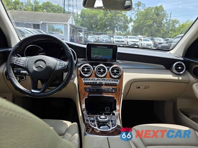 Zdjęcie 9 z 11 samochodu: 2019 MERCEDES-BENZ GLC 300 VIN:WDC0G4JB8KV170173 - miniatura