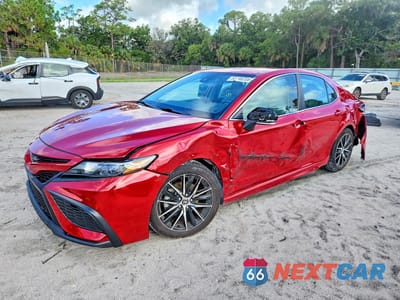 2022 TOYOTA CAMRY SE 4T1G11AK2NU041503 - główne zdjęcie licytacji z USA - miniatura