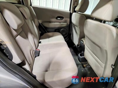 Zdjęcie 11 z 14 samochodu: 2018 HONDA HR-V LX VIN:3CZRU6H31JG711582 - miniatura