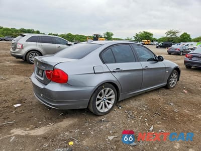 Trzecie zdjęcie samochodu z tyłu: 2011 BMW 328 XI VIN:WBAPK7G54BNN71318 - miniatura