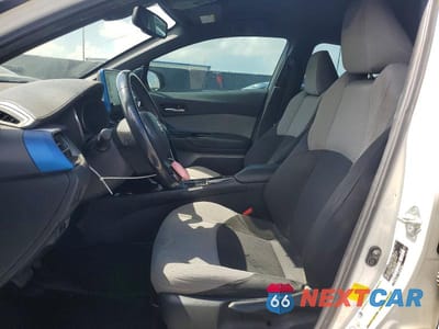 Zdjęcie 7 z 13 samochodu: 2019 TOYOTA C-HR XLE VIN:NMTKHMBX6KR091518 - miniatura