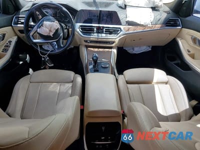 Zdjęcie 8 z 12 samochodu: 2019 BMW 330I VIN:WBA5R1C50KAK11945 - miniatura