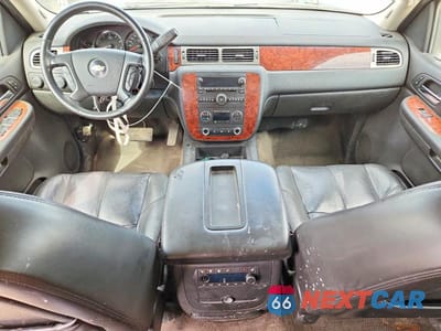 Zdjęcie 8 z 13 samochodu: 2009 CHEVROLET SUBURBAN K1500 LS VIN:1GNFK16389R245706 - miniatura
