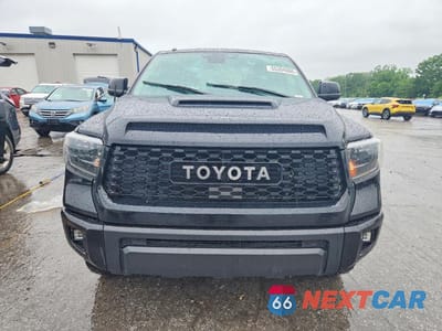 Piąte zdjęcie samochodu w środku: 2019 TOYOTA TUNDRA TRD PRO VIN:5TFDY5F13KX852084 - miniatura