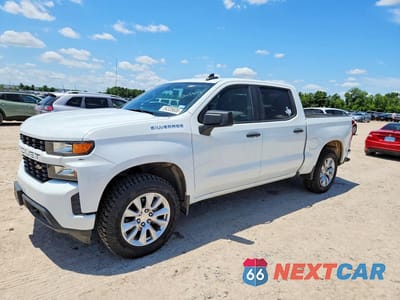 2020 CHEVROLET SILVERADO C1500 CUSTOM 1GCPWBEK9LZ349399 - główne zdjęcie licytacji z USA - miniatura