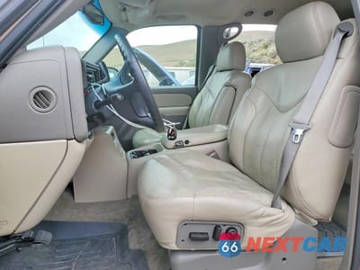 Zdjęcie 7 z 13 samochodu: 2001 GMC YUKON VIN:1GKEK13T11J265926 - miniatura
