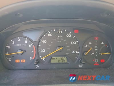 Zdjęcie 9 z 13 samochodu: 2002 HONDA ACCORD EX VIN:1HGCG16582A041086 - miniatura