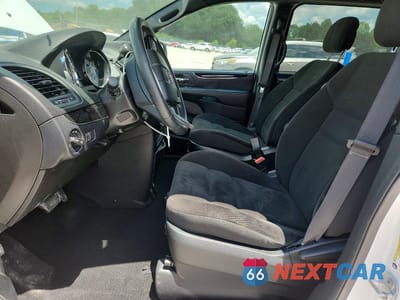 Zdjęcie 7 z 14 samochodu: 2019 DODGE GRAND CARAVAN SE VIN:2C4RDGBG2KR572193 - miniatura