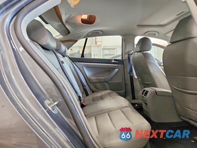 Zdjęcie 10 z 12 samochodu: 2007 VOLKSWAGEN JETTA WOLFSBURG VIN:3VWEF71K67M080874 - miniatura