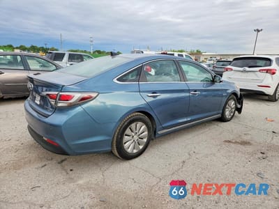 Trzecie zdjęcie samochodu z tyłu: 2016 HYUNDAI SONATA HYBRID SE VIN:KMHE24L16GA035315 - miniatura