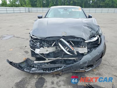Piąte zdjęcie samochodu w środku: 2021 BMW 330XI VIN:3MW5R7J01M8B70993 - miniatura