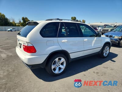 Trzecie zdjęcie samochodu z tyłu: 2005 BMW X5 4.4I VIN:5UXFB53515LV12444 - miniatura