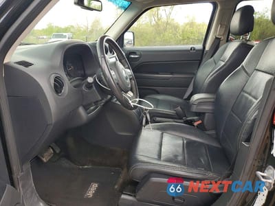 Zdjęcie 7 z 13 samochodu: 2017 JEEP PATRIOT LATITUDE VIN:1C4NJRFB4HD152366 - miniatura