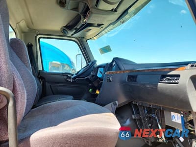 Piąte zdjęcie samochodu w środku: 2020 INTERNATIONAL LT625 SEMI TRUCK VIN:3HSDZAPR4LN858852 - miniatura