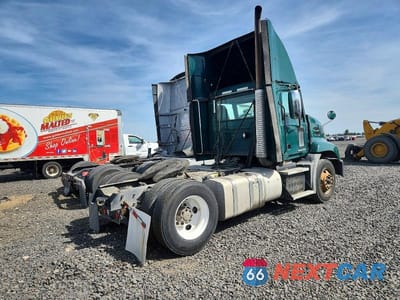 Czwarte zdjęcie samochodu z boku: 2016 MACK 600 CXU600 VIN:1M1AW01X7GM008386 - miniatura