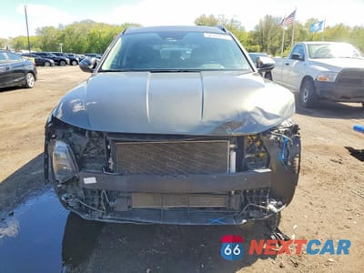 Piąte zdjęcie samochodu w środku: 2022 HYUNDAI TUCSON SEL VIN:5NMJBCAE4NH038607 - miniatura