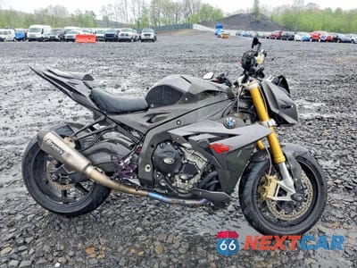 2014 BMW S 1000 R WB10D1209EZ198973 - główne zdjęcie licytacji z USA - miniatura