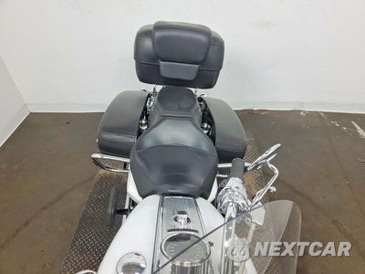 Piąte zdjęcie samochodu w środku: 2012 HARLEY-DAVIDSON FLHRC ROAD KING CLASSIC VIN:1HD1FRM16CB609739 - miniatura