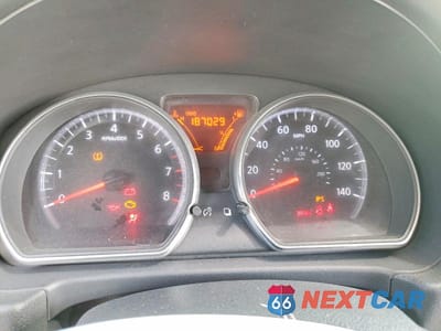 Zdjęcie 9 z 13 samochodu: 2014 NISSAN VERSA 1.6 S VIN:3N1CN7AP9EL832467 - miniatura